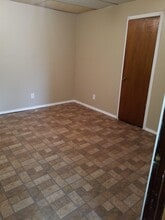 Building Photo - 315 Gaiety Ln