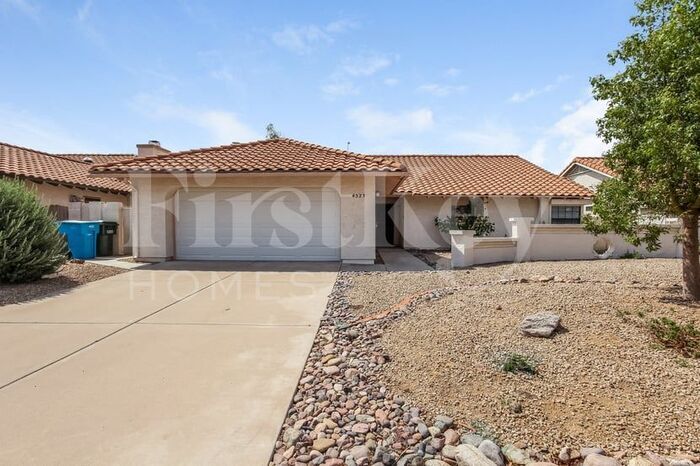 Foto principal - 4323 E Beck Ln