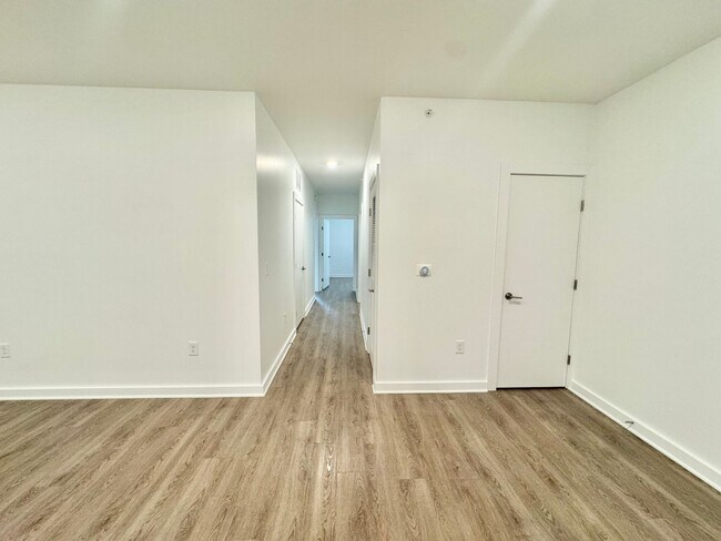 Interior Photo - Millhouse