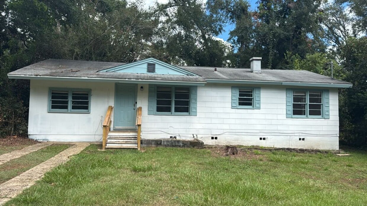 Photo - 1638 Sharkey St.