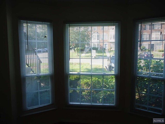 Foto del edificio - 1275 Hibiscus Ct