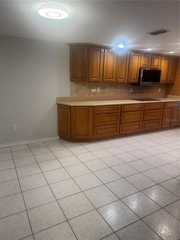 Foto del edificio - 8320 Sanden Dr