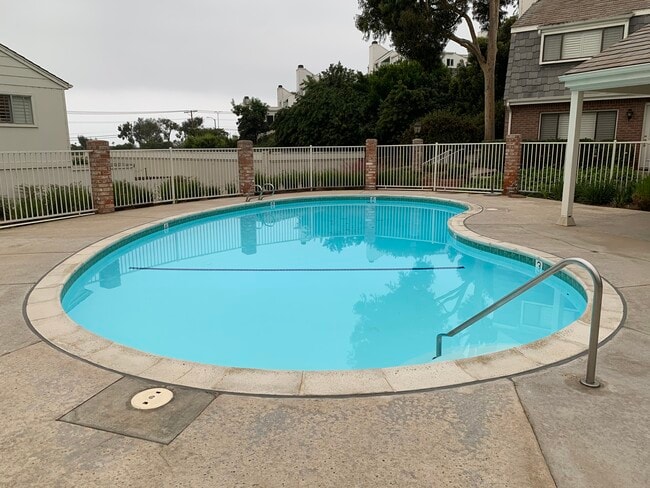 Building Photo - 859 Del Mar Downs Rd