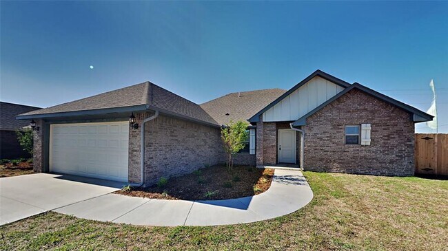 Building Photo - Beautiful 4 Bedroom 2 Bathroom home in Piedmont Schools on Corner Lot