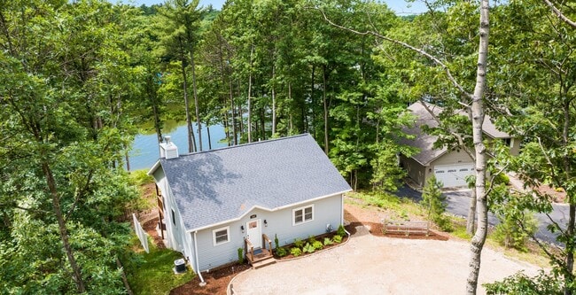 Building Photo - Tranquil Waters - Furnished Monthly Rental