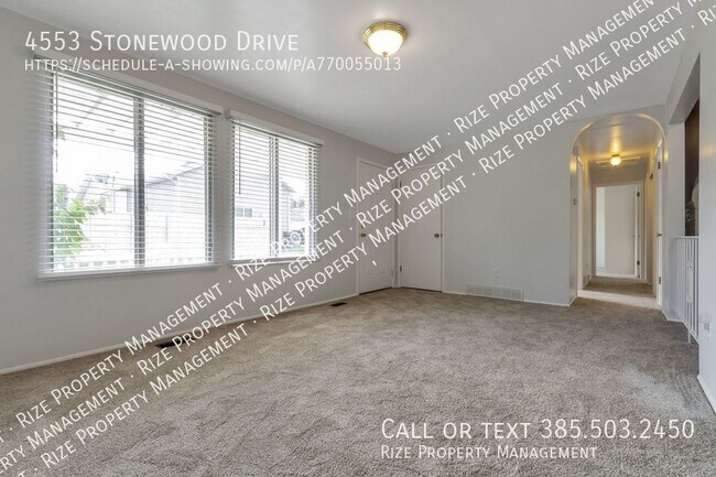 Foto del edificio - 4553 Stonewood Drive