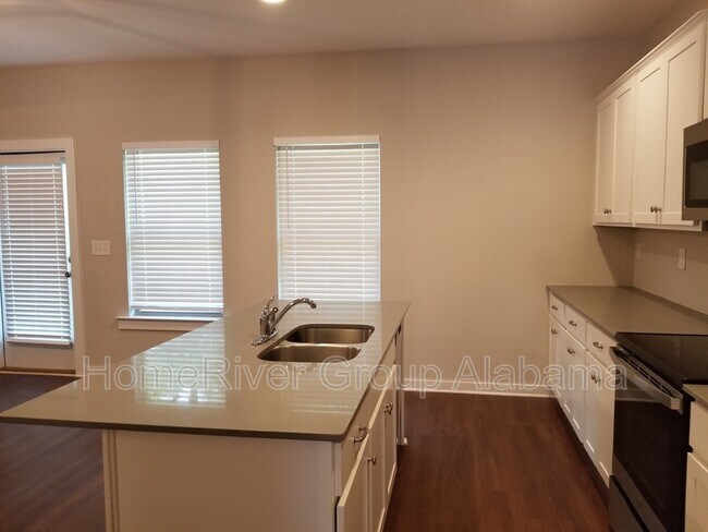 Building Photo - 15667 Capstone Blvd