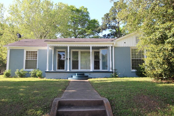Foto principal - 427 E 5th St