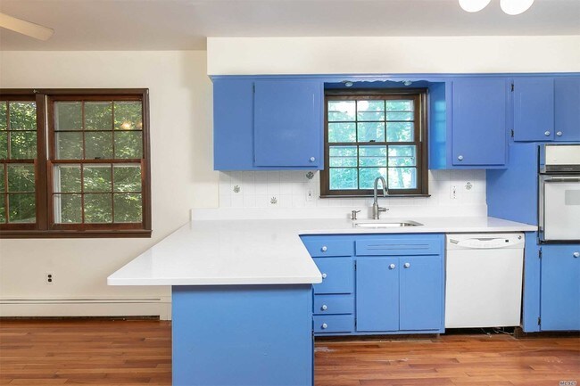 Building Photo - 60 Aspen Ln
