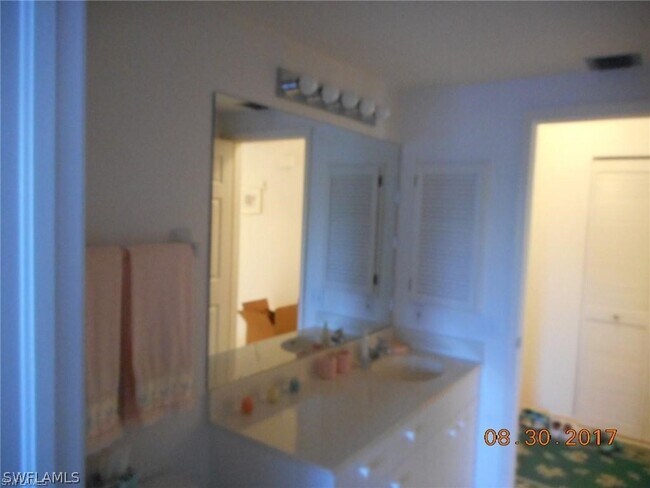 Foto del edificio - 6770 Pelican Bay Blvd