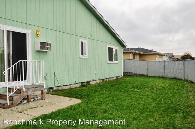 Foto del edificio - 2 br, 1 bath House - 8176 W. Boekel Road #2