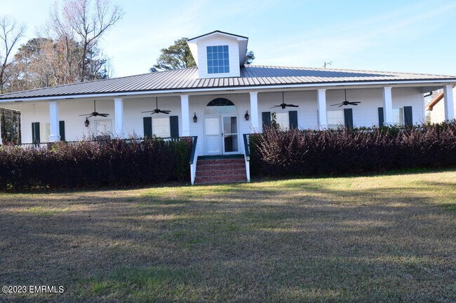 Building Photo - 8694 Pky