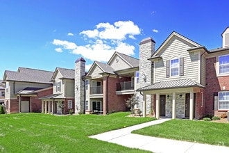 Enjoy a Beautiful and Carefree Lifestyle at the Parkways of Auburn Hills - Parkways of Auburn Hills