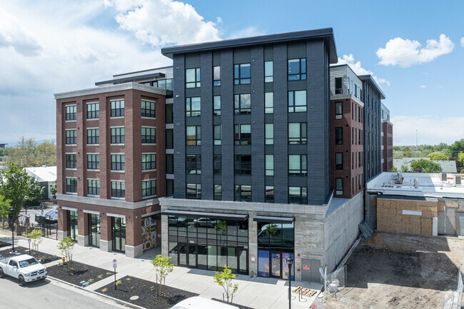 Building Photo - Citizens West 2 & 3