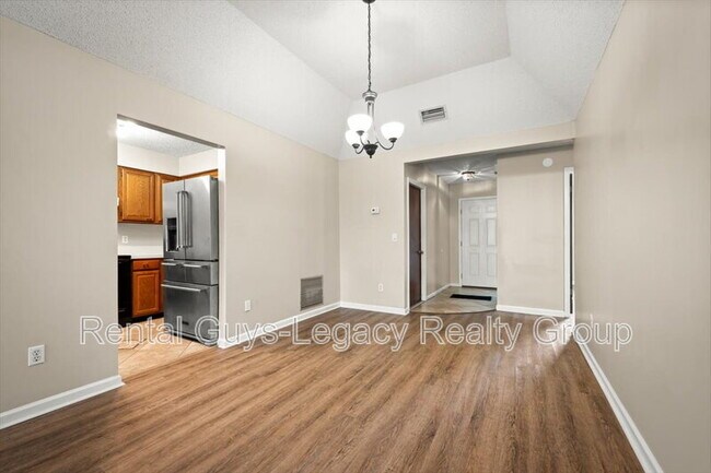 Foto del edificio - 3956 Hollows Dr