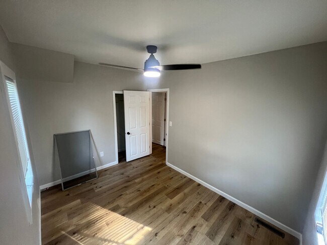 Building Photo - Available Now- Small Town Living in Wellma...