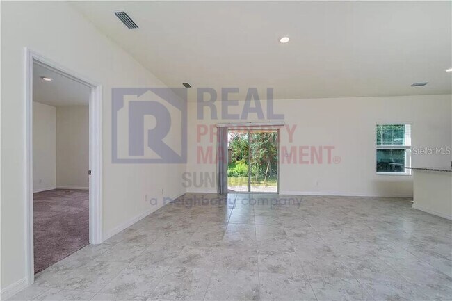 Foto del edificio - Beautiful 3/2 in Rotonda West! 50% off Fir...