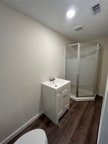 Foto del edificio - 5822 Edna St