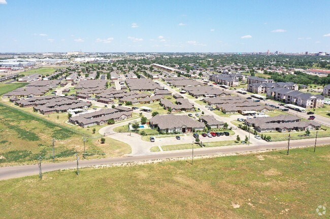 Foto del edificio - Hillcrest Manor Senior Apartments