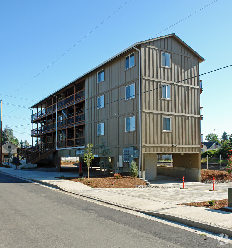 Primary Photo - 12th Street Lofts