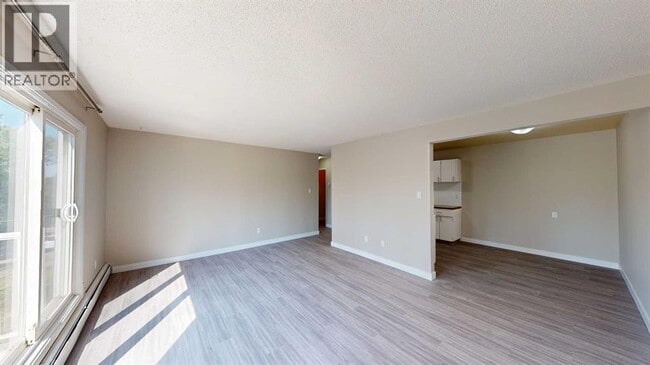 Building Photo - 9807-9108 108 Ave