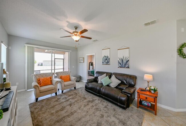 Foto del edificio - 13529 Crest Lake Dr