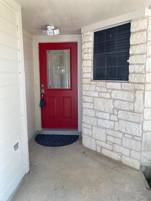 Building Photo - 1710 Royal Ascot Dr