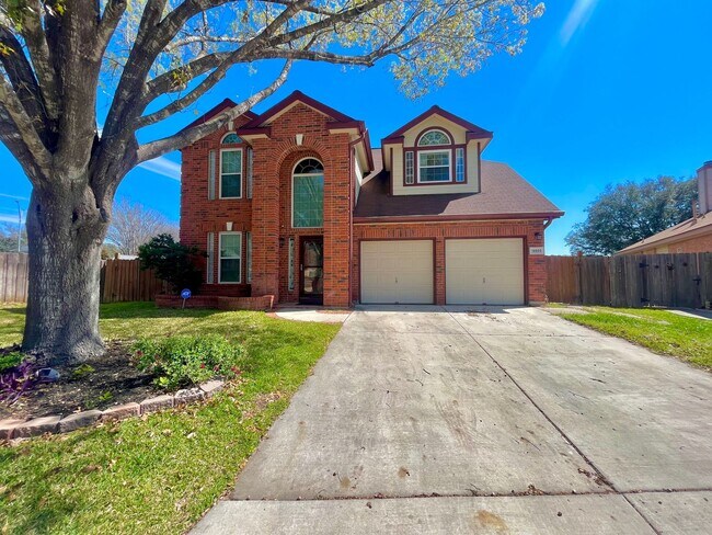 Building Photo - **2100/Month** Redland Ranch**