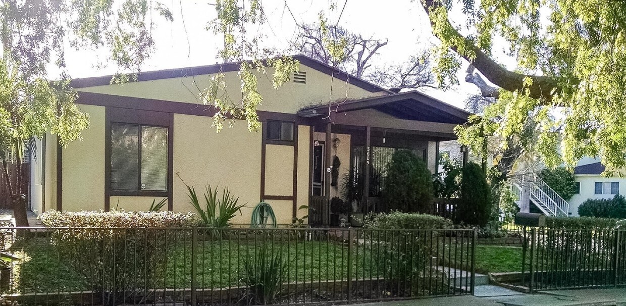 Primary Photo - 3605 Beethoven St