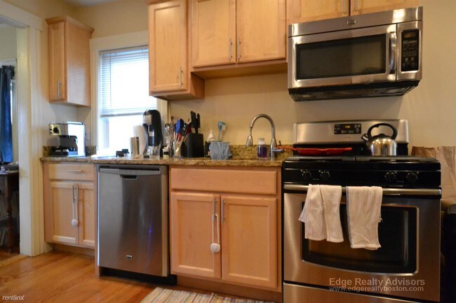 Building Photo - 1 br, 1 bath  - 29 Coolidge Hill Rd