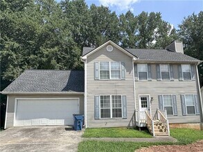 Building Photo - 714 Fernstone Trail