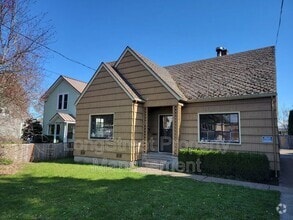 Building Photo - 517 NW 9th St