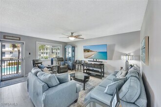 Building Photo - 766 Central Ave