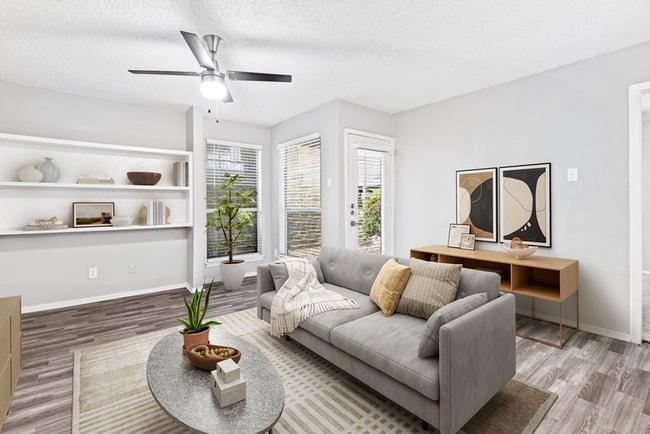 Building Photo - Liv on the Green Apartment Homes