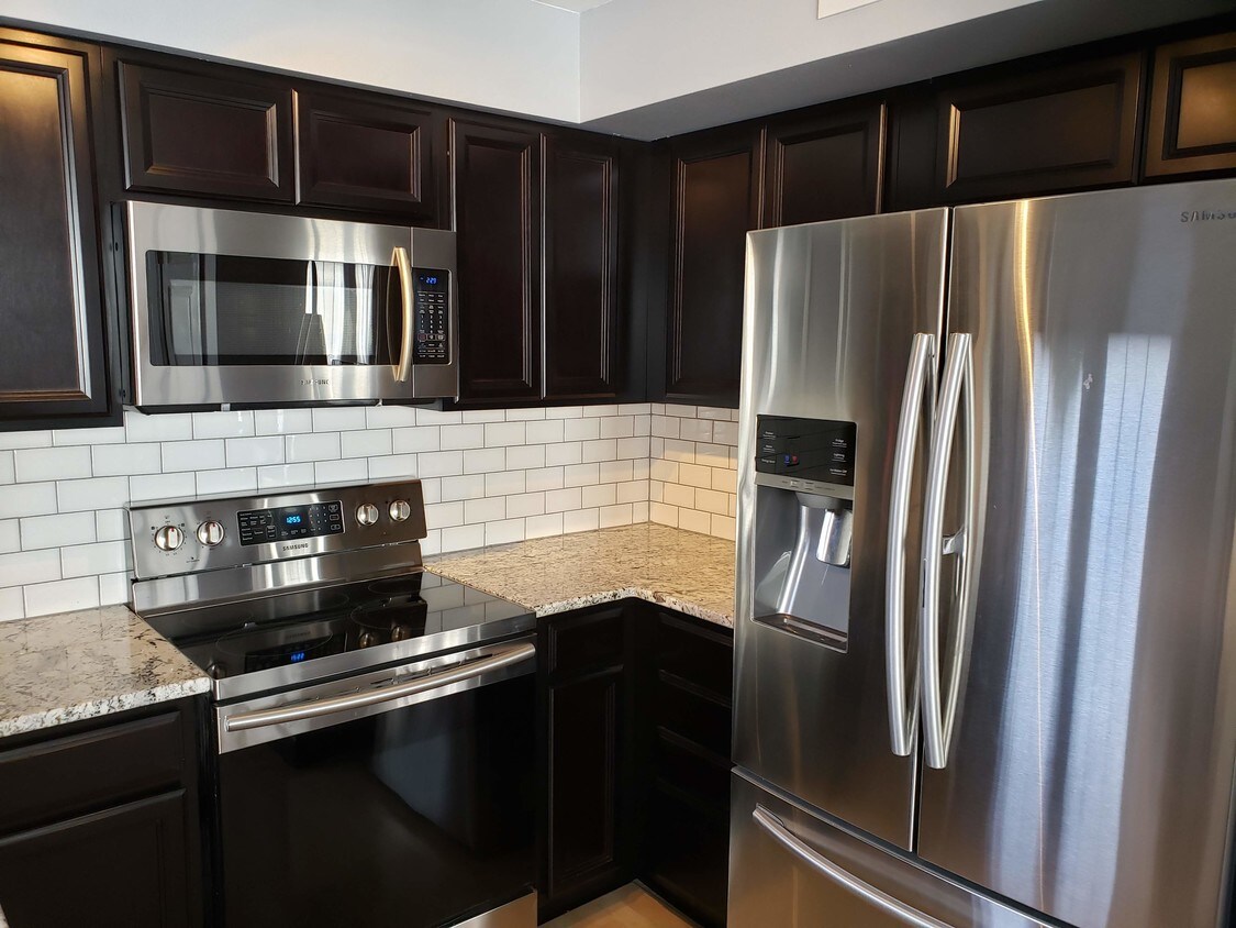 Foto principal - 6776 S Ivy St
