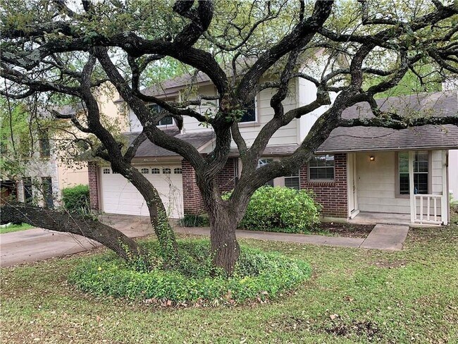 Foto del edificio - 8407 Spring Valley Dr