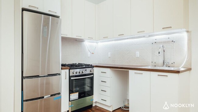 Foto del edificio - 901 Dekalb Ave