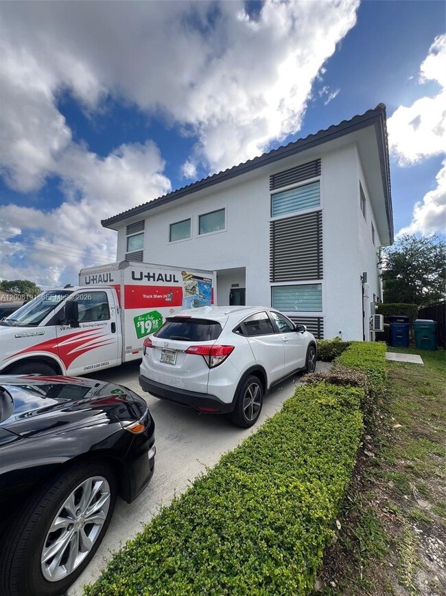 Building Photo - 20007 SW 122nd Ct