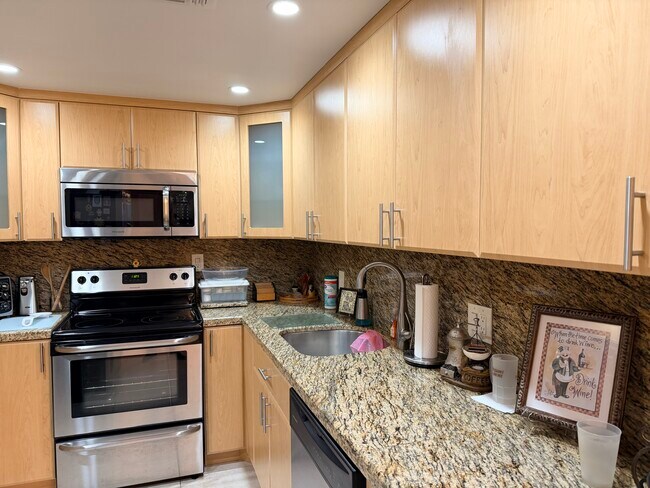 Kitchen - 1950 S Ocean Dr