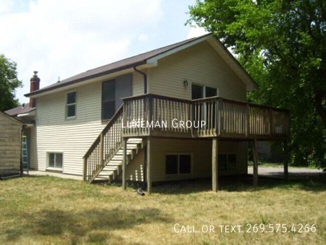 Building Photo - 1127 Lafayette-