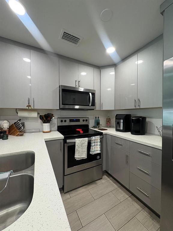 Foto del edificio - 3364 NW 101st Ave