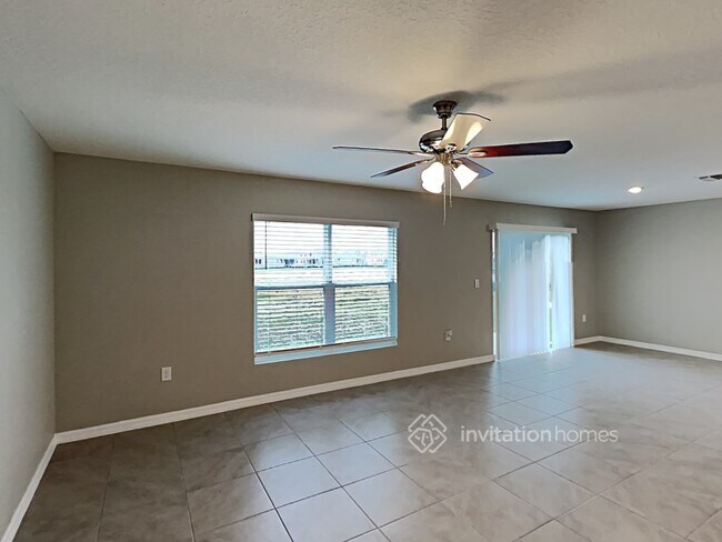 Building Photo - 4020 Silver Strand Trl