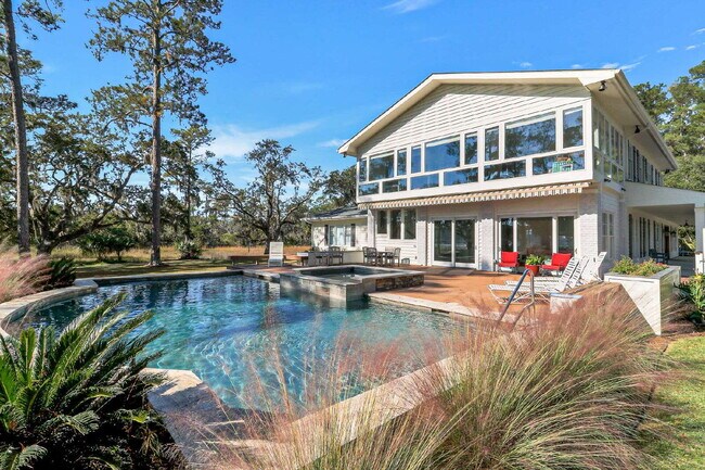 Building Photo - 45 Linden Plantation Dr