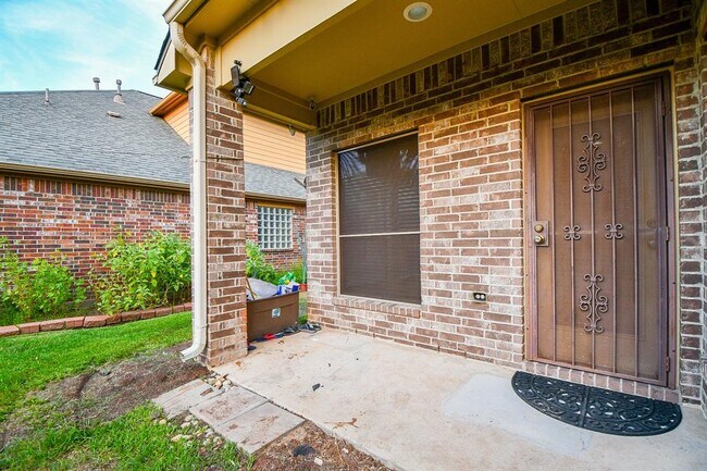 Foto del edificio - 2114 Ascot Ln