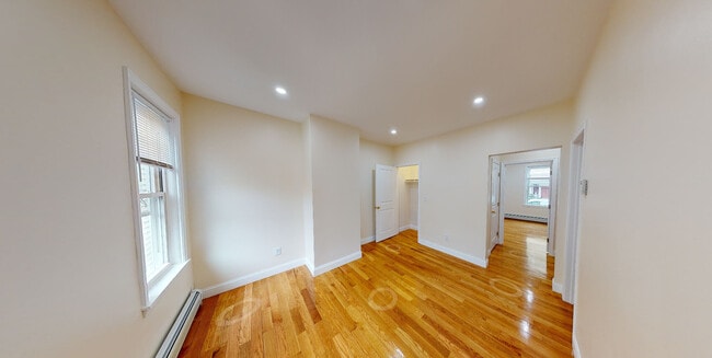 Building Photo - 47 Cameron St