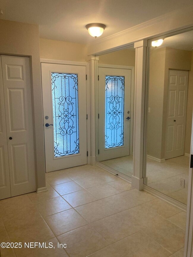 Foto del edificio - 8596 Sturbridge Cir W