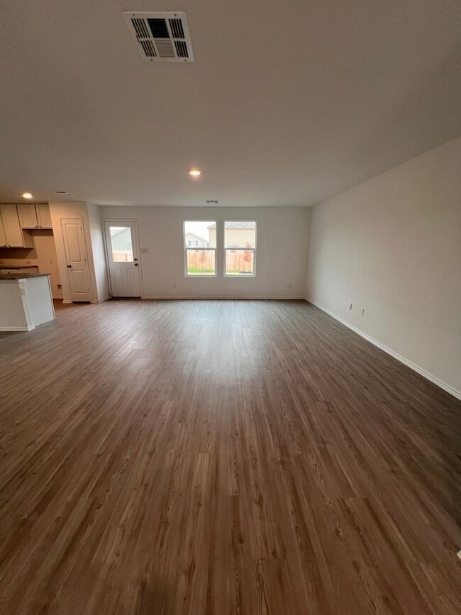Building Photo - Morgans Heights
