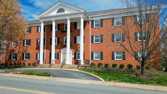 Tarleton Square - Tarleton Square Apartments