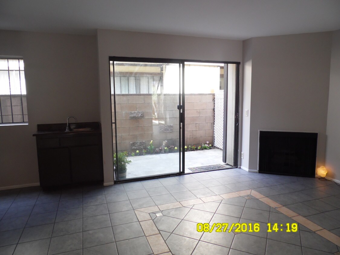 9607 Van Nuys Blvd, Panorama City, CA 91402 Townhome Rentals in