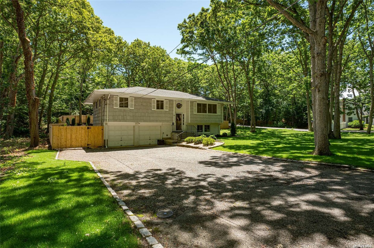 Primary Photo - 26 Valleywood Rd